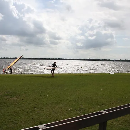 Holiday home Holiday De Zuwe - Loosdrecht Kortenhoef