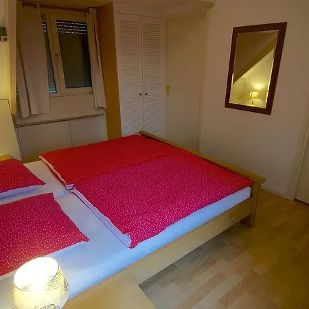 Holiday home Holiday De Zuwe - Loosdrecht Kortenhoef