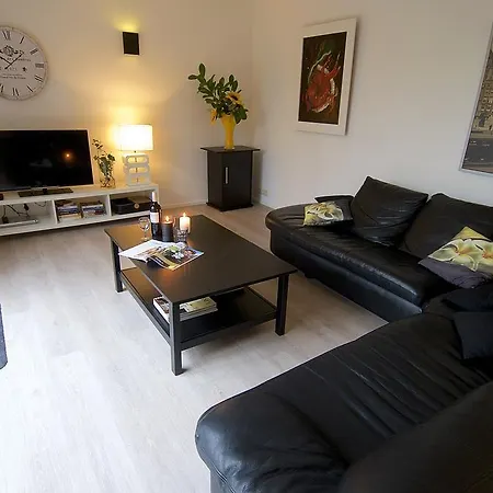 Holiday home Holiday De Zuwe - Loosdrecht Kortenhoef