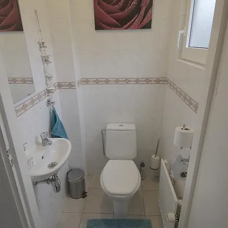Holiday home Holiday De Zuwe - Loosdrecht *