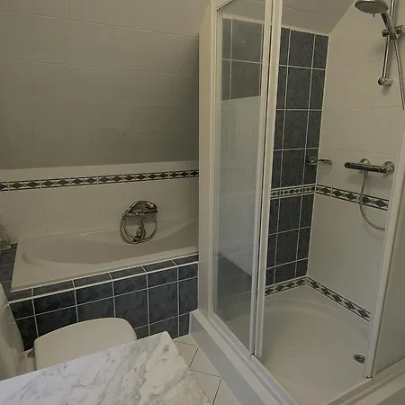 Holiday home Holiday De Zuwe - Loosdrecht Kortenhoef